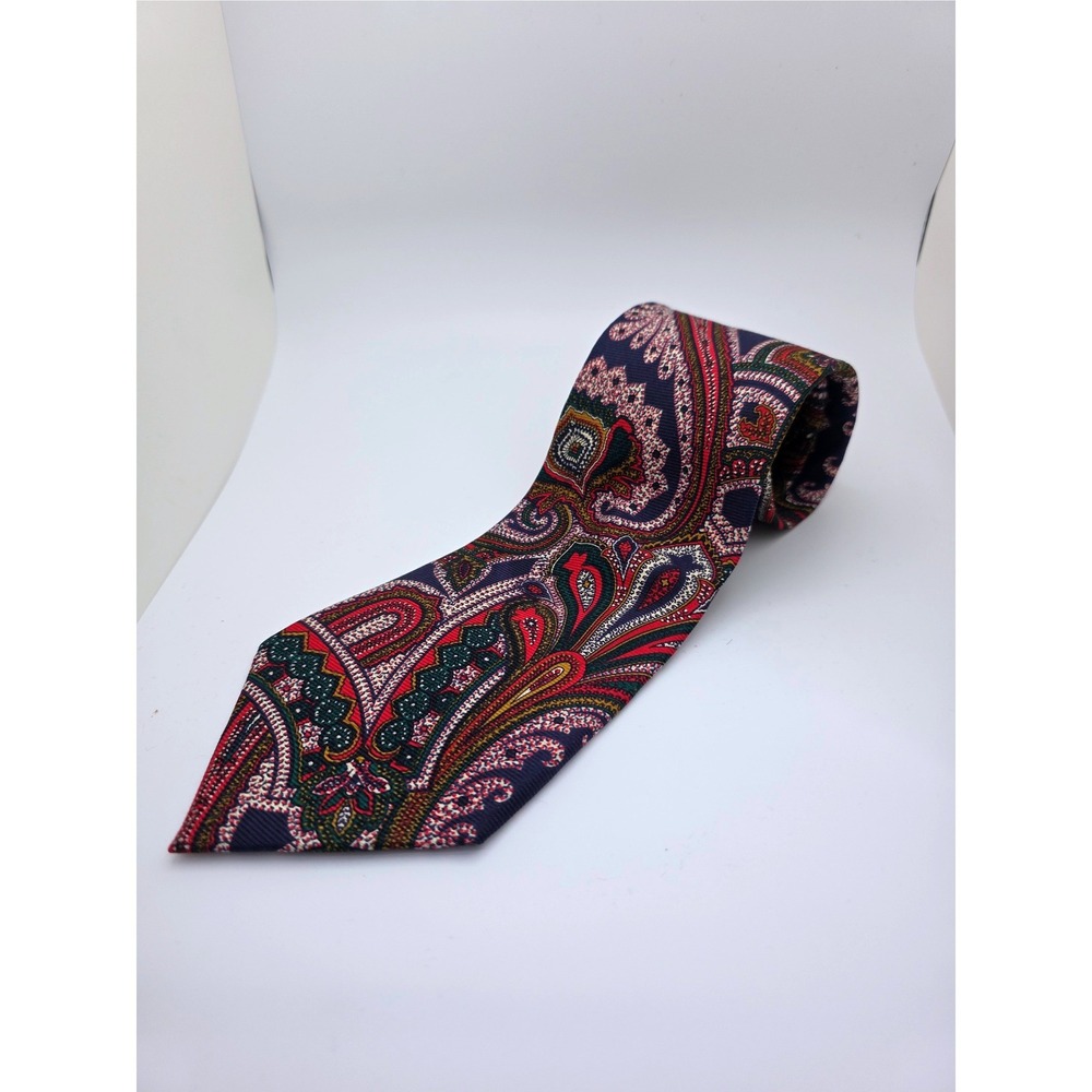 Burberrys of London Mens Silk Tie Navy Red Paisley Vintage Hand Sewn USA Made